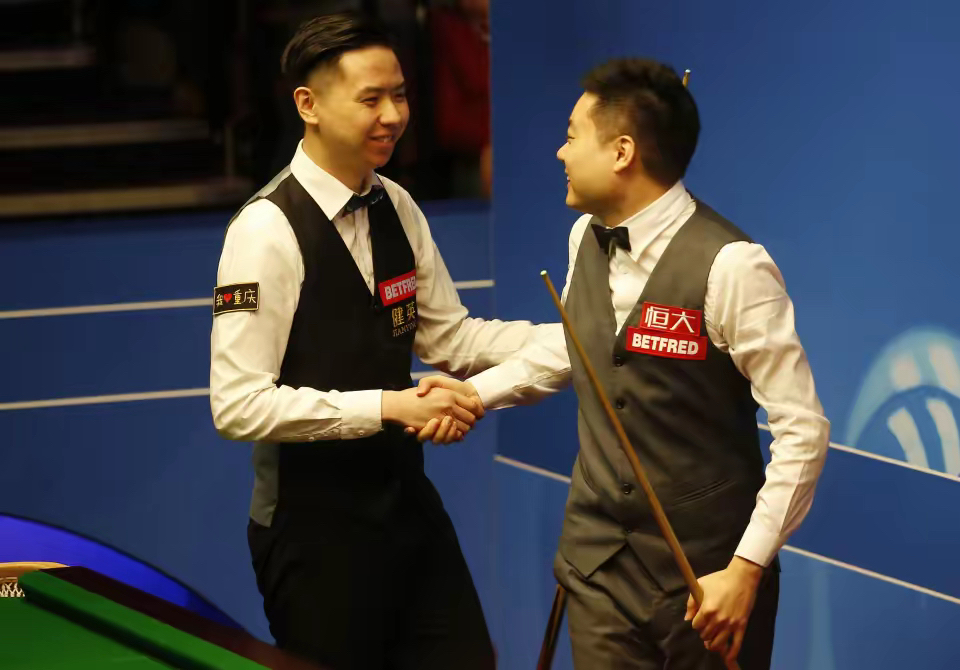 德罗巴迎来十赛季出色发挥，曼联观众热烈欢呼！热门手游排行榜